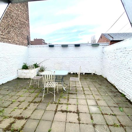 Au Logement Mosan Namur Zewnętrze zdjęcie